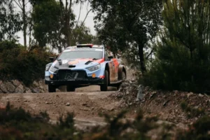 ¡Milagro de Neuville en Portugal! Un pinchazo arruina a Ogier en el penúltimo tramo